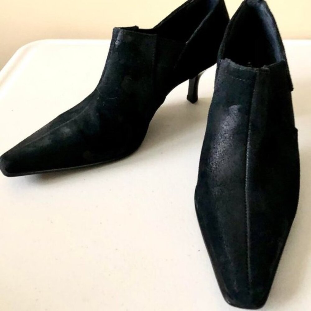 Donald Pliner Sexy Black Suede Kitten Heel Booties Size 7 1/2